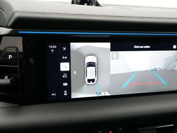 Porsche Macan Electric — photo 32