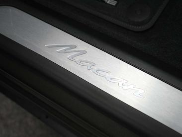Porsche Macan Electric — photo 39