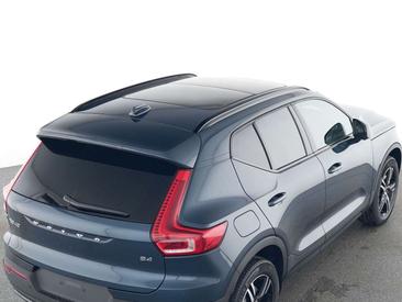 Volvo XC40 B4 — photo 8