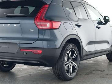 Volvo XC40 B4 — photo 10
