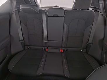 Volvo XC40 B4 — photo 12