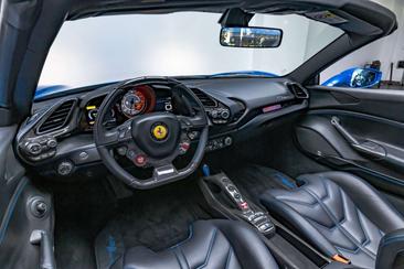 Ferrari 488 Spider — photo 22