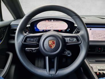 Porsche Macan 4S Electric — photo 10