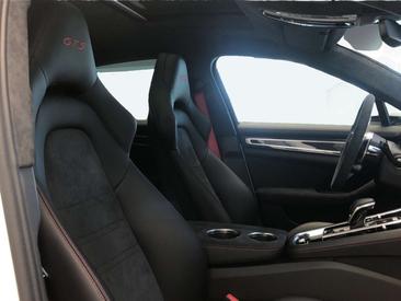 Porsche Panamera GTS — photo 12