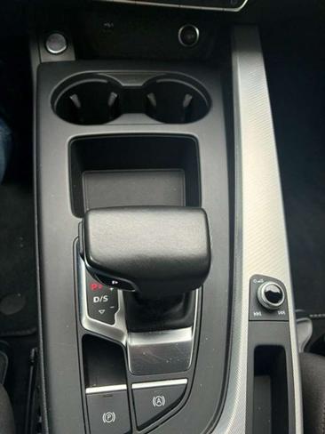 Audi A4 Avant 40 TDI Quattro — photo 16