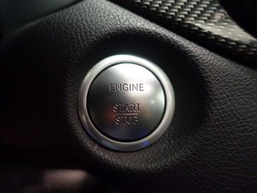 Mercedes GLA 180 — photo 19