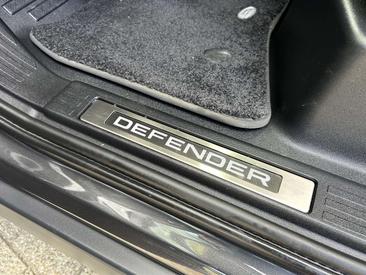 Land Rover Defender 130 D300 MHEV — photo 30