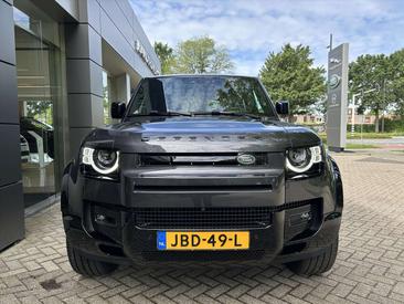 Land Rover Defender 130 D300 MHEV — photo 33