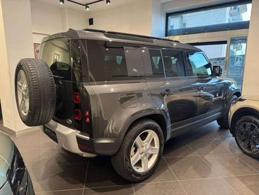 Land Rover Defender 90 D250 MHEV — photo 5