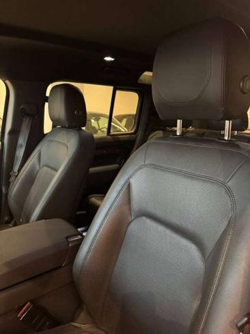 Land Rover Defender 90 D250 MHEV — photo 7