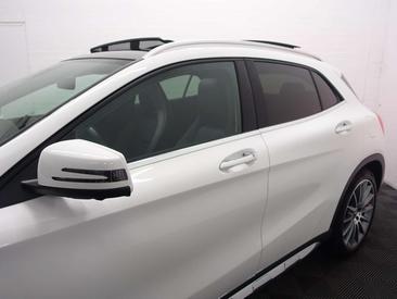 Mercedes GLA 180 — photo 29