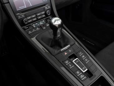 Porsche 718 Cabriolet Spyder — photo 38