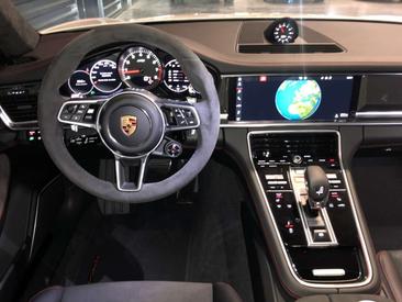 Porsche Panamera GTS — photo 23