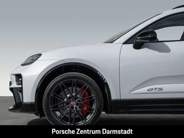 Porsche Macan 4S Electric — photo 12