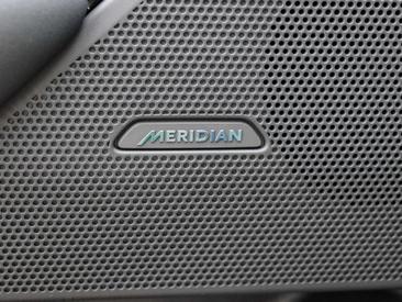 Land Rover Range Rover Velar D200 — photo 13
