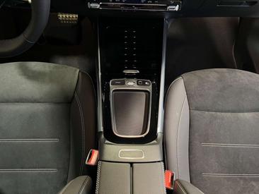 Mercedes GLB 220 D — photo 9