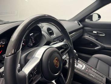 Porsche 718 Cayman — photo 14