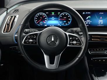 Mercedes EQC 400 — photo 14