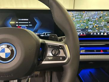 BMW Série 5 550e XDrive — photo 26