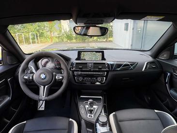 BMW M2 Competition — photo 20