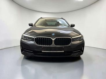 BMW Série 5 520d — photo 2