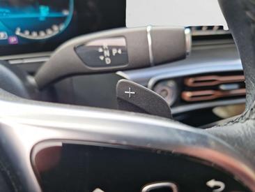 Mercedes EQC 400 — photo 14