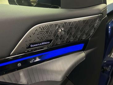 BMW Série 5 550e XDrive — photo 35