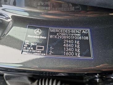 Mercedes EQC 400 — photo 22