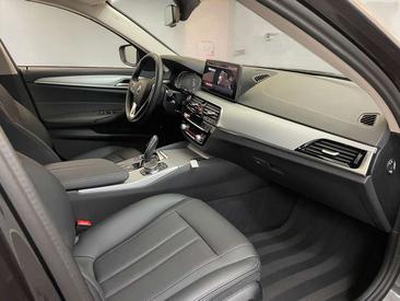 BMW Série 5 520d — photo 18
