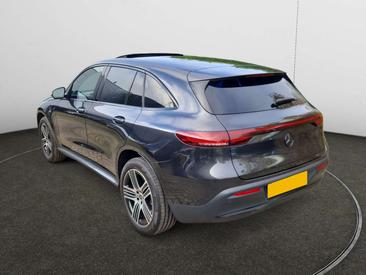 Mercedes EQC 400 — photo 30