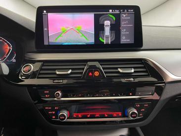 BMW Série 5 520d — photo 22