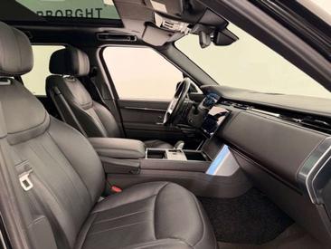 Land Rover Range Rover P460e — photo 13
