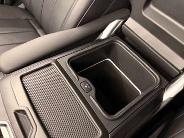 Land Rover Range Rover P460e — photo 25