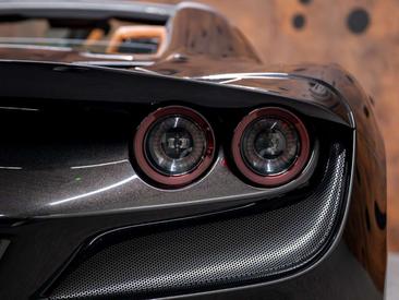 Ferrari F8 Spider — photo 13