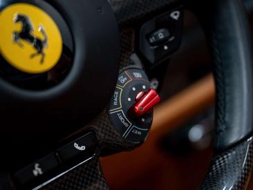 Ferrari F8 Spider — photo 23