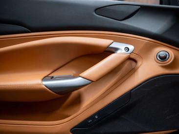 Ferrari F8 Spider — photo 25
