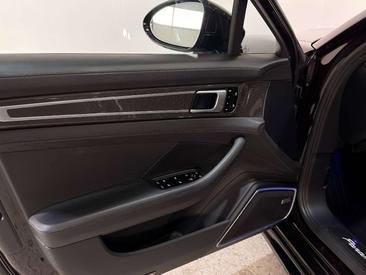 Porsche Panamera GTS — photo 17