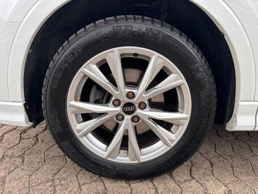 Audi Q3 35 TDI — photo 10