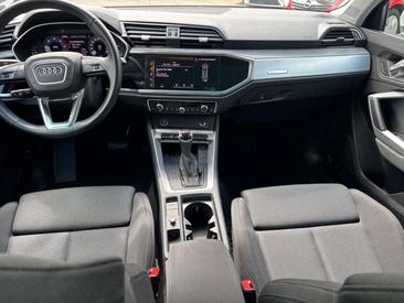 Audi Q3 35 TDI — photo 12