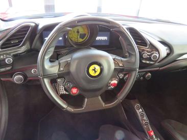 Ferrari 488 GTB — photo 19