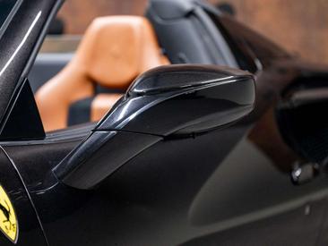 Ferrari F8 Spider — photo 40