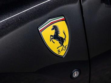 Ferrari F8 Spider — photo 41