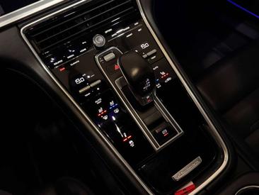 Porsche Panamera GTS — photo 33