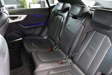 Audi SQ8 TFSI — photo 30