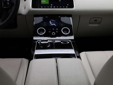 Land Rover Range Rover Velar P250 — photo 9
