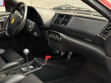Ferrari F355 Berlinetta — photo 13