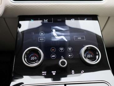 Land Rover Range Rover Velar P250 — photo 17