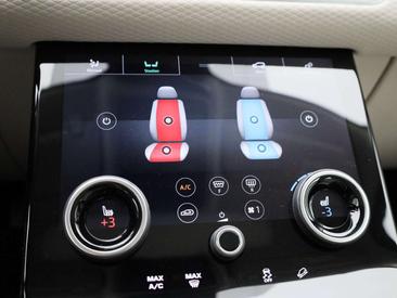 Land Rover Range Rover Velar P250 — photo 18