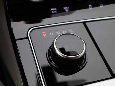 Land Rover Range Rover Velar P250 — photo 20