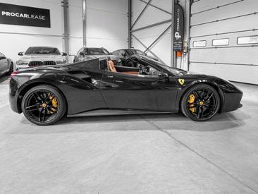 Ferrari 488 Spider — photo 15